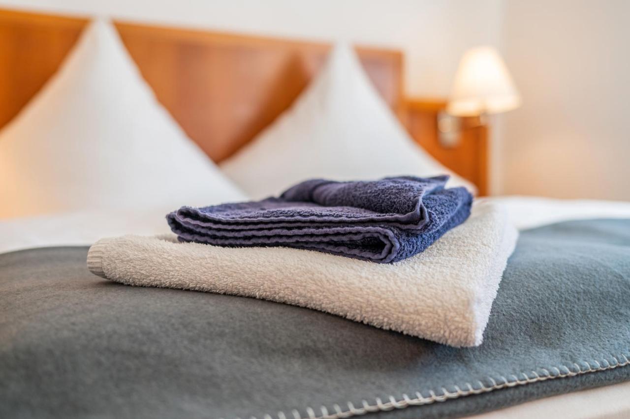 Hotel Am Kirchplatz Юберлинген Екстериор снимка