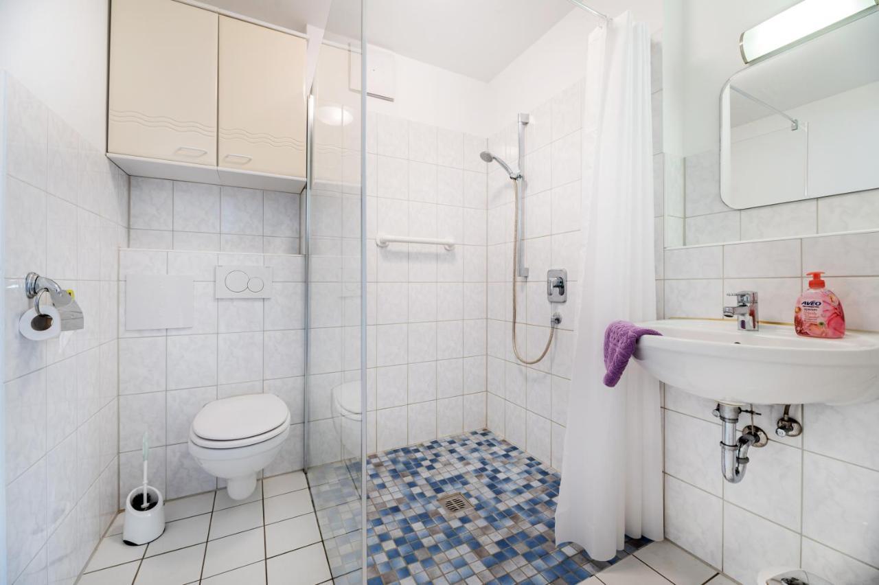 Hotel Am Kirchplatz Юберлинген Екстериор снимка