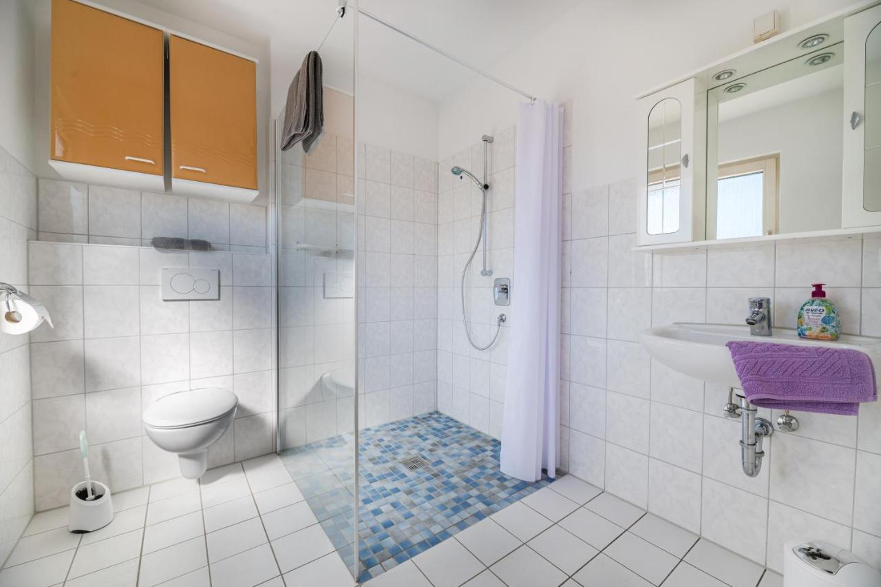 Hotel Am Kirchplatz Юберлинген Екстериор снимка