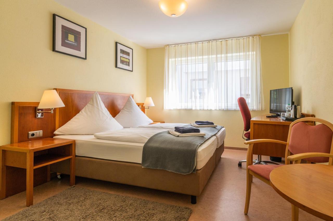 Hotel Am Kirchplatz Юберлинген Екстериор снимка