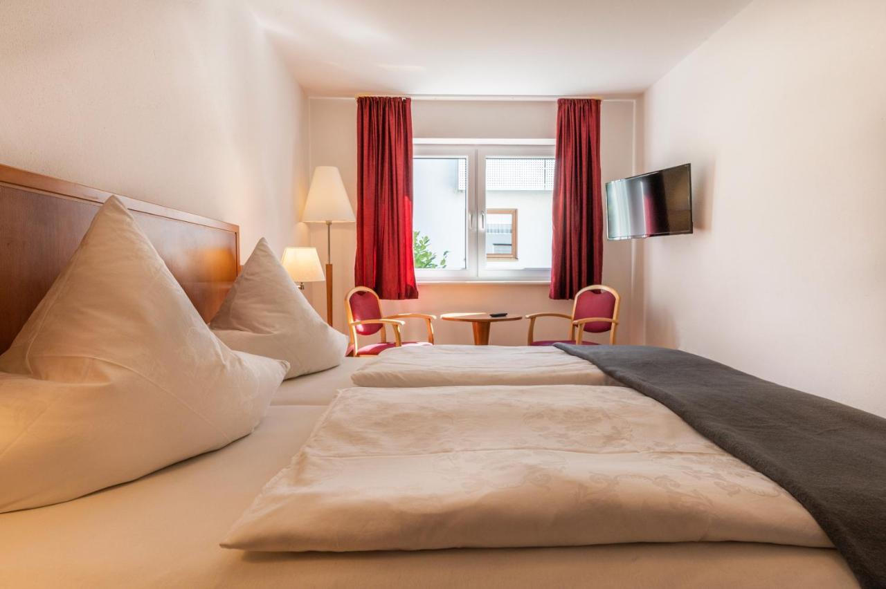 Hotel Am Kirchplatz Юберлинген Екстериор снимка